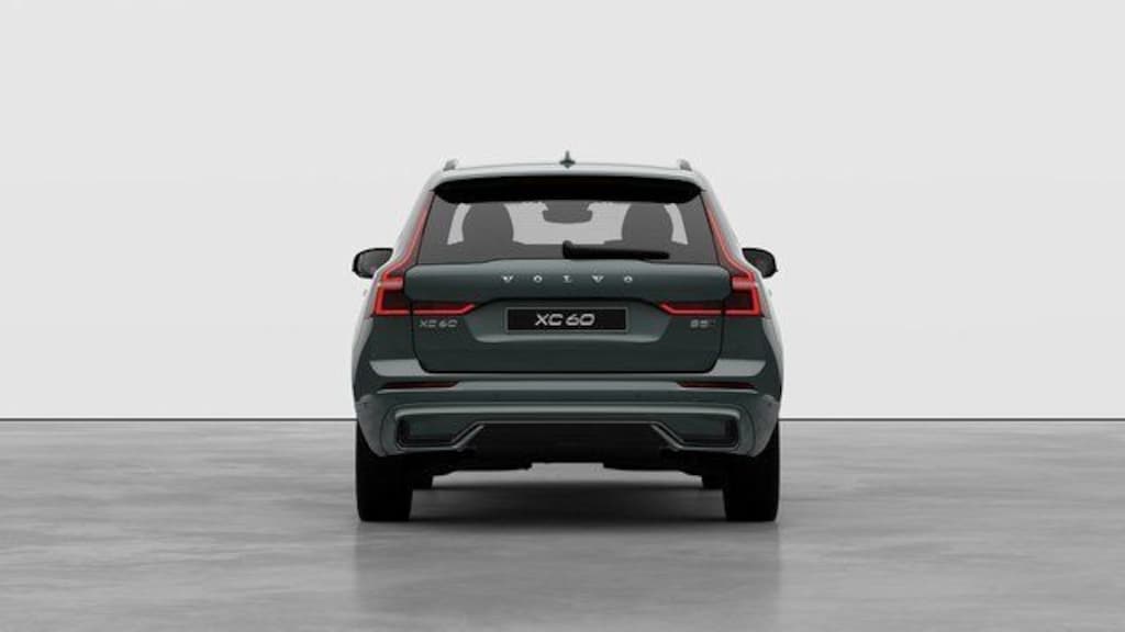 New 2026 Volvo XC60 B5 Plus SUV