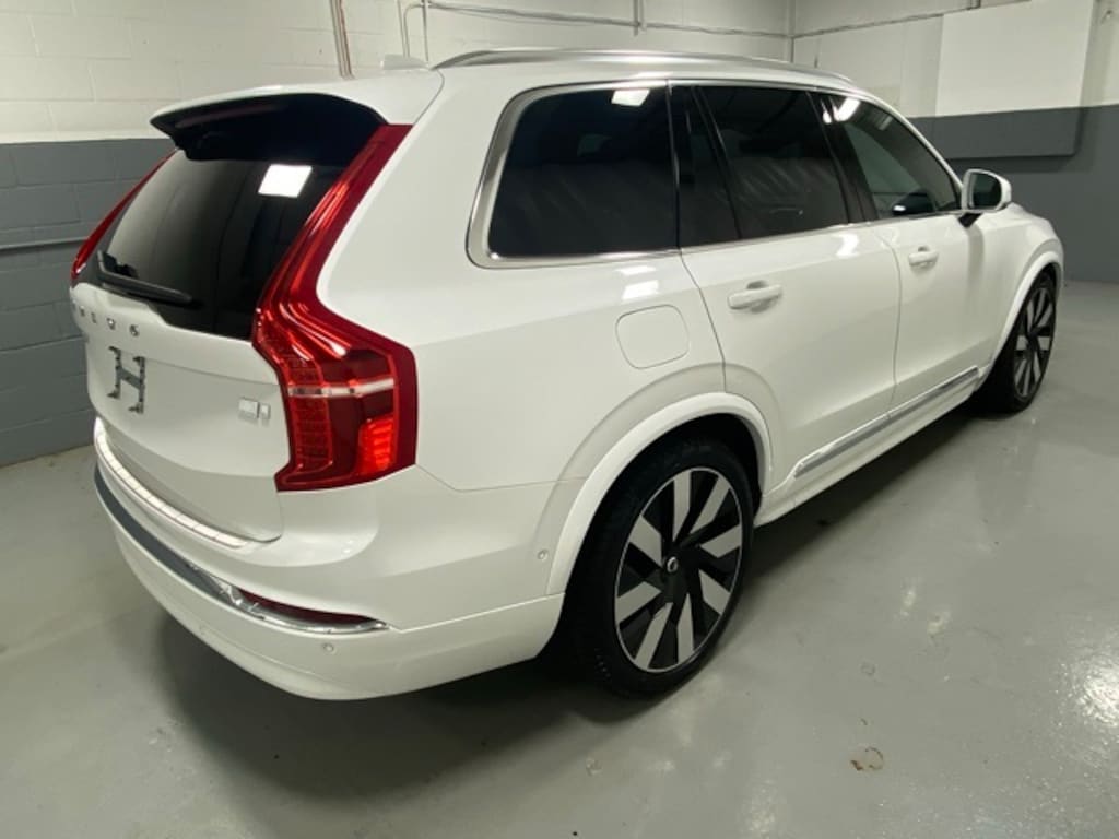 Certified 2023 Volvo XC90 Recharge Plug-In Hybrid Ultimate SUV