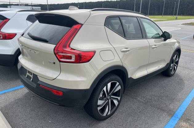 Used 2026 Volvo XC40 B5 Plus SUV