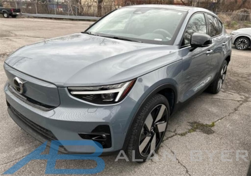 Used 2023 Volvo C40 Recharge Pure Electric Ultimate SUV