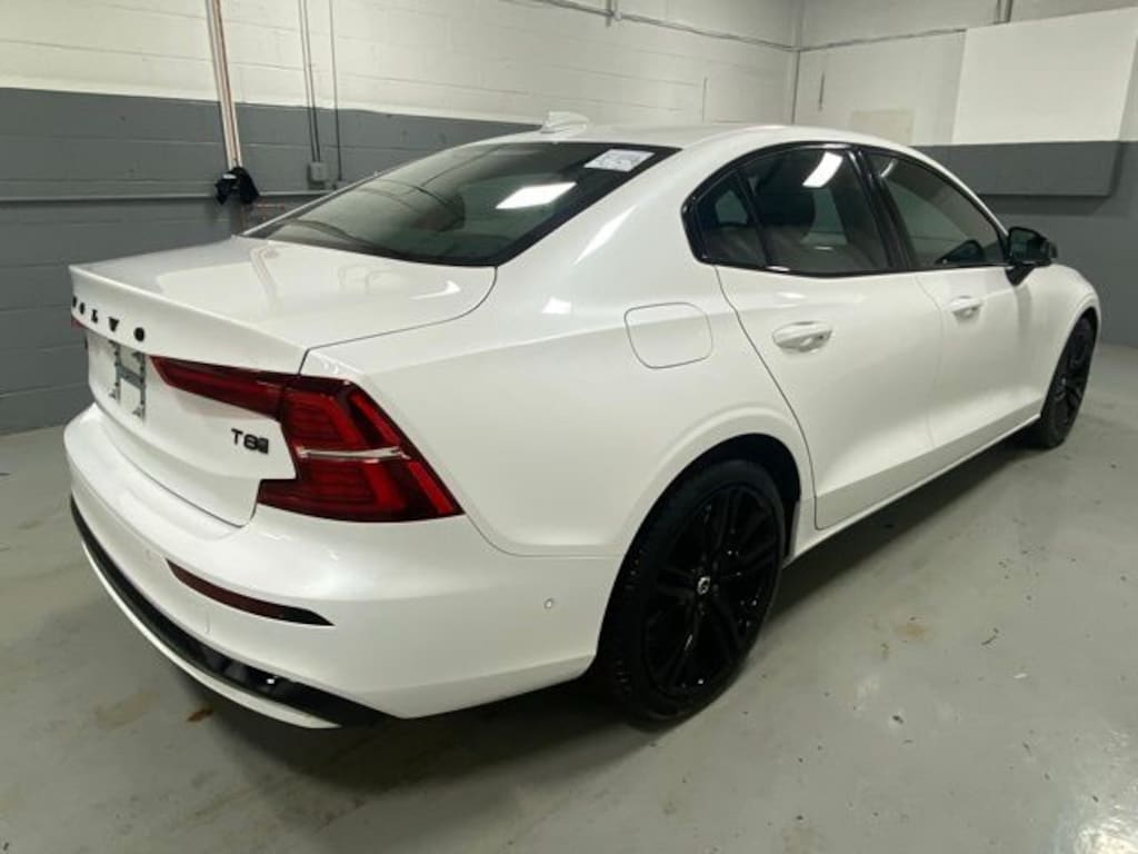 Used 2025 Volvo S60 Plug-In Hybrid T8 Ultra Black Edition Sedan