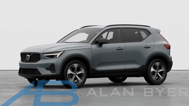 2026 Volvo XC40 B5 Core AWD SUV