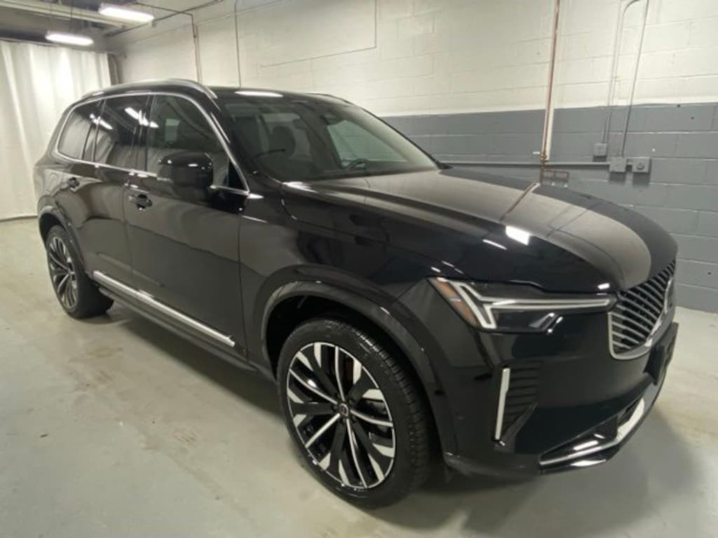 Used 2025 Volvo XC90 B5 Plus SUV