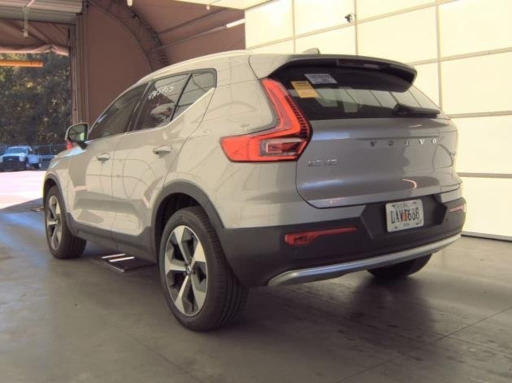 Used 2025 Volvo XC40 B5 Plus Bright Theme SUV