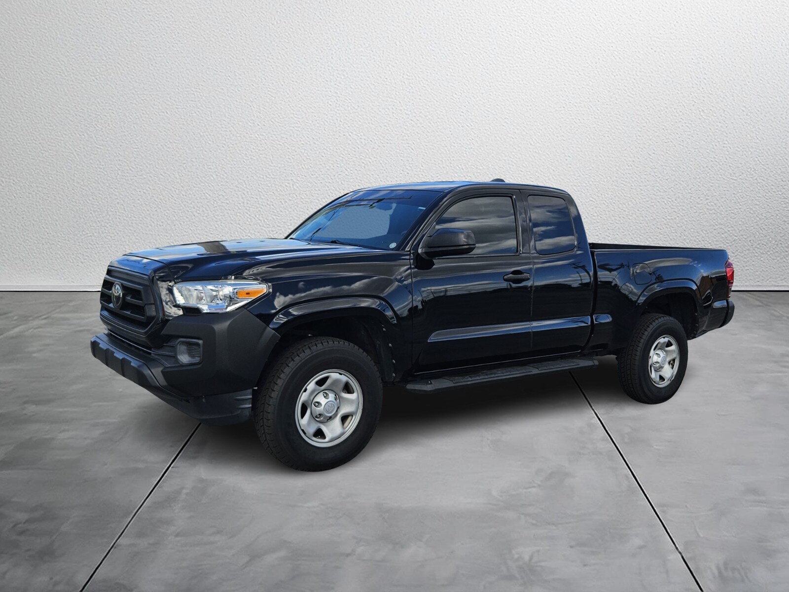 2020 Toyota Tacoma SR Access Cab photo 2