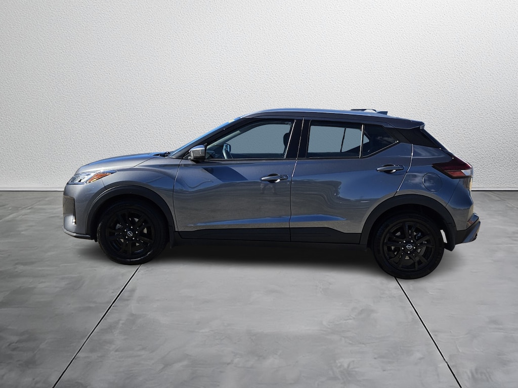 Used 2023 Nissan Kicks SV FWD SUV
