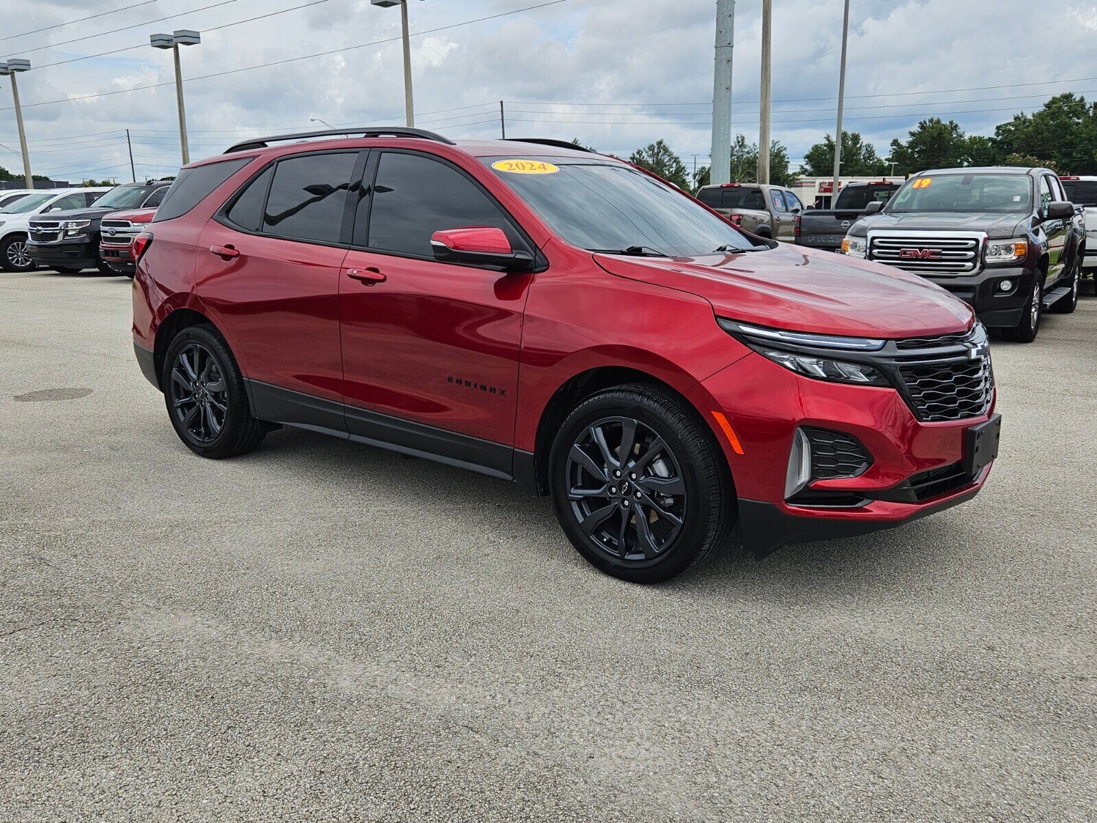 2024 Chevrolet Equinox RS photo 2