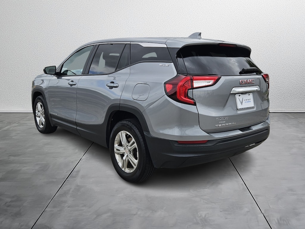 Used 2024 GMC Terrain FWD 4DR SLE SUV