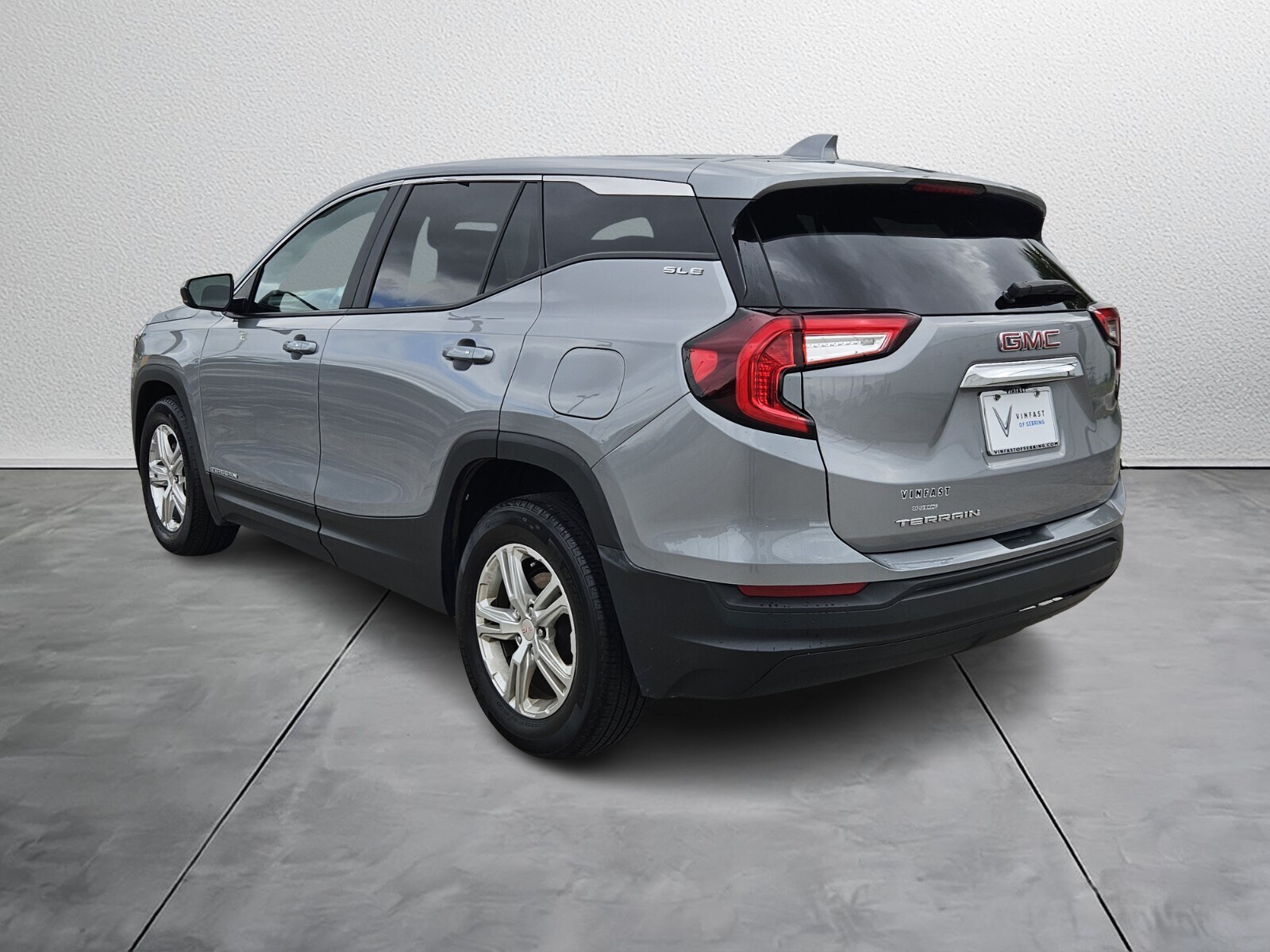 2024 Gmc Terrain SLE photo 3