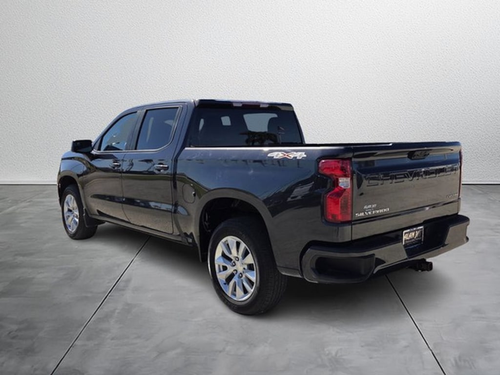 Used 2022 Chevrolet Silverado 1500 Custom Truck