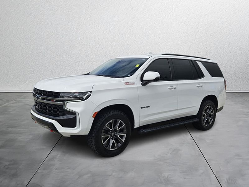2022 Chevrolet Tahoe Z71 photo 2
