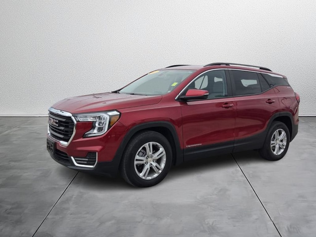 Used 2022 GMC Terrain SLE SUV