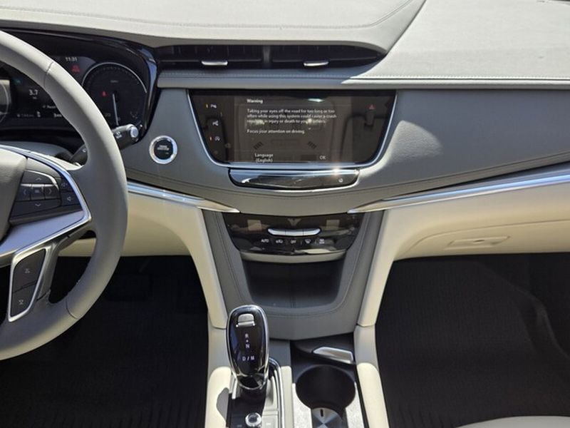 2026 Cadillac XT5 Premium Luxury - Photo 17