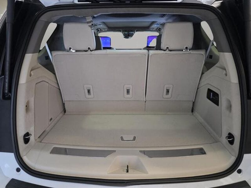 2026 Cadillac Escalade Platinum Luxury - Photo 21
