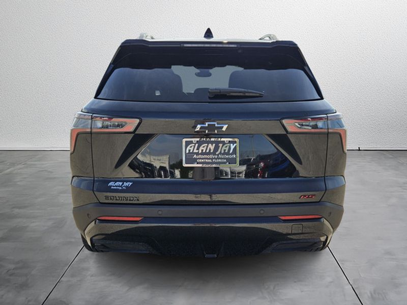 2025 Chevrolet Equinox RS photo 3