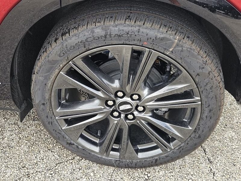 2025 Cadillac OPTIQ Sport 2 - Photo 12