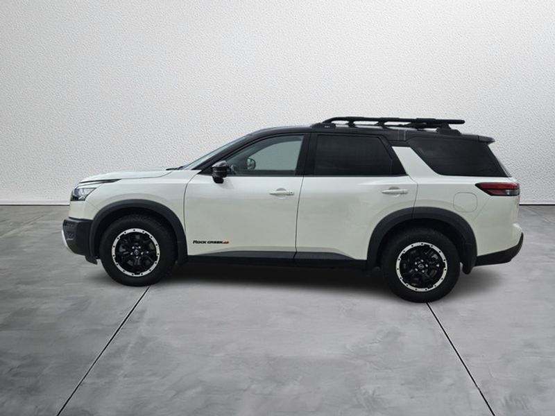 2023 Nissan Pathfinder Rock Creek photo 2
