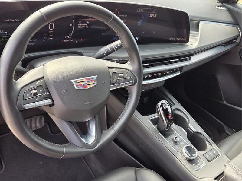 2025 Cadillac XT4 Premium Luxury - Photo 15