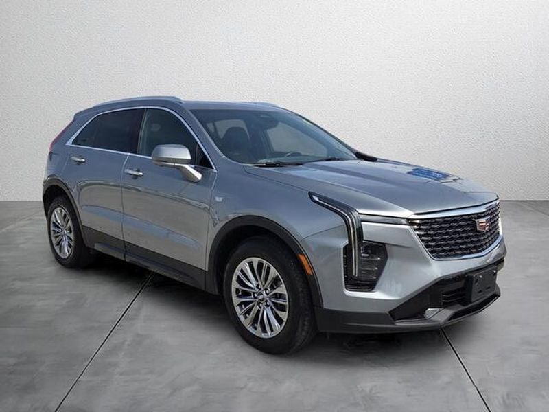 2025 Cadillac XT4 Premium Luxury - Photo 8