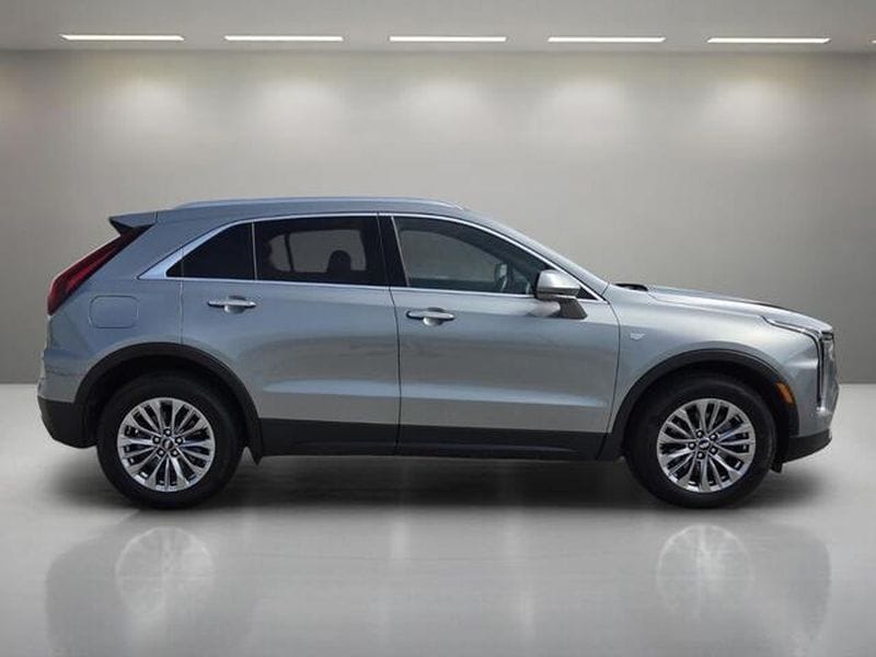 2025 Cadillac XT4 Premium Luxury - Photo 6