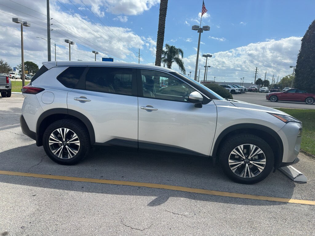 Used 2022 Nissan Rogue SV