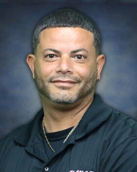 Staff member David R. from ID_ed64efbea3fa