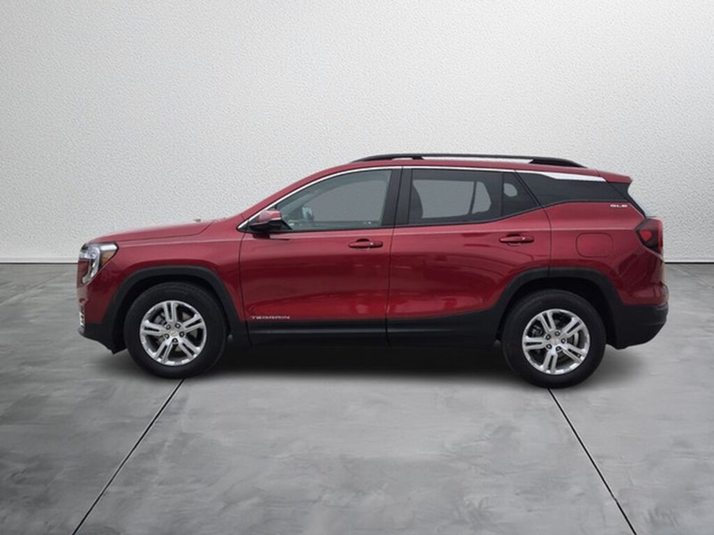 Used 2022 GMC Terrain SLE SUV