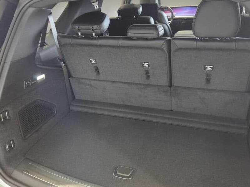 2026 Cadillac Escalade IQL Sport - Photo 20