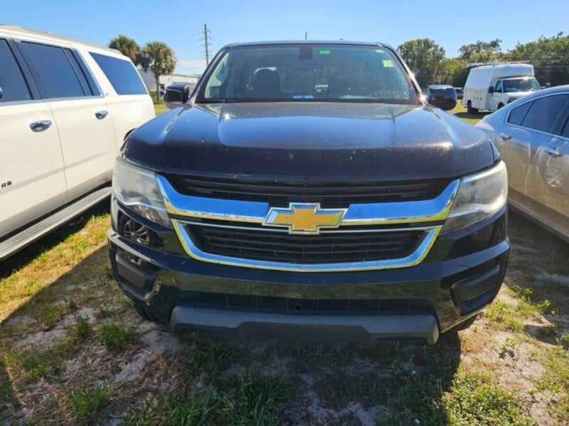 2019 Chevrolet Colorado LT photo 2