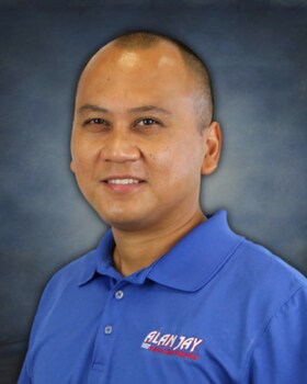 Staff member Ferninand M. from ID_6d17257de21a