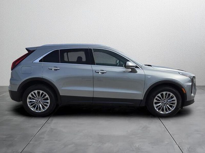 2025 Cadillac XT4 Premium Luxury - Photo 7