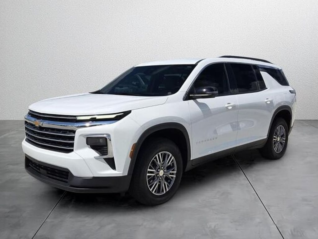 Used 2026 Chevrolet Traverse LT SUV