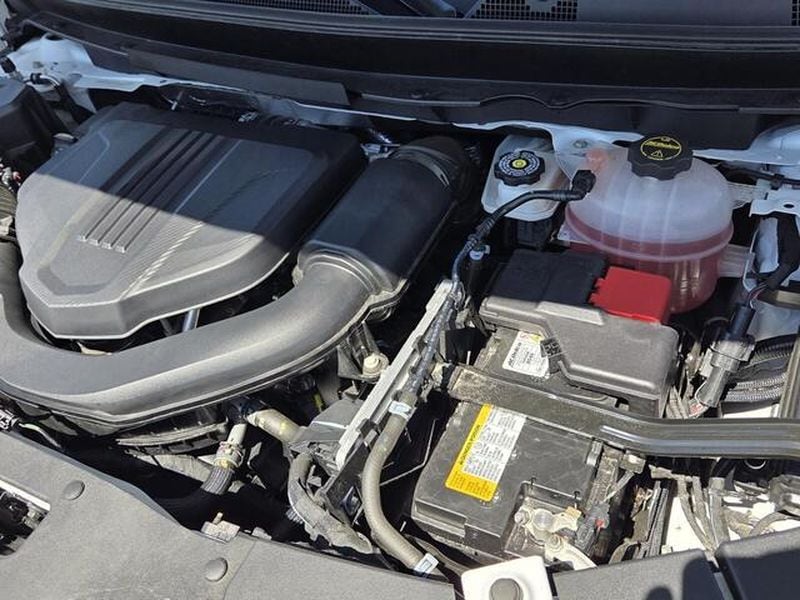 2025 Chevrolet Traverse LT - Photo 24