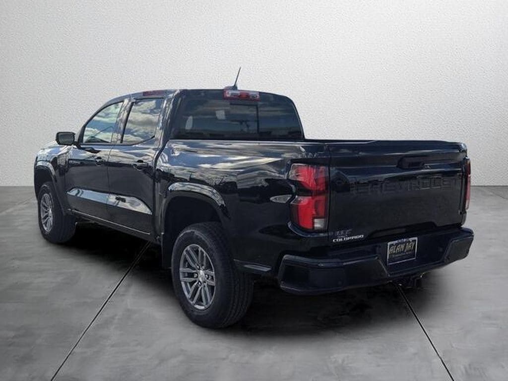 2026 Chevrolet Colorado LT - Photo 4