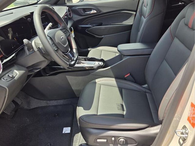 2026 Chevrolet Trax RS - Photo 11