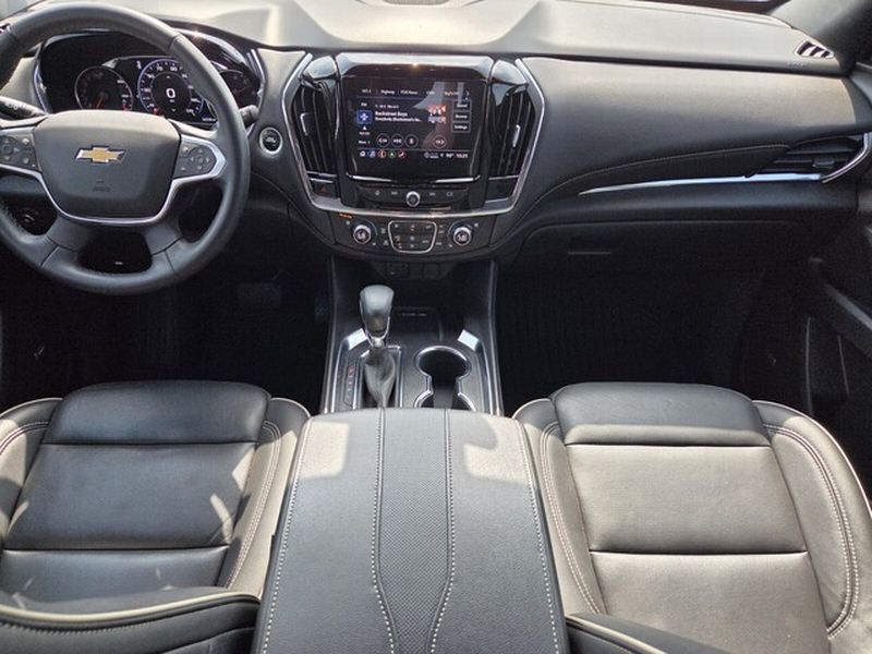 2023 Chevrolet Traverse Premier - Photo 11