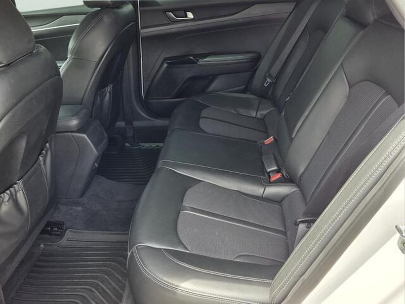 2021 Kia K5 GT-Line - Photo 12