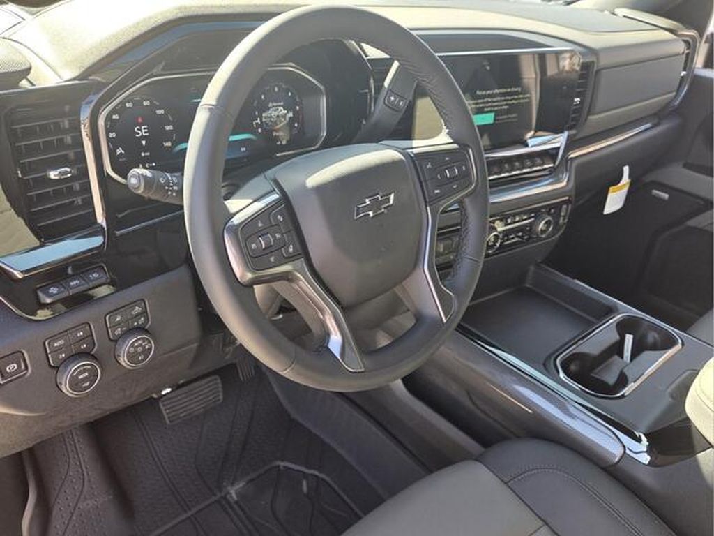 2026 Chevrolet Silverado 2500 HD ZR2 - Photo 12