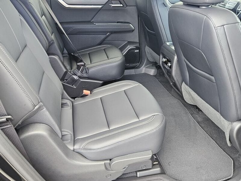 2026 GMC Acadia Elevation - Photo 13