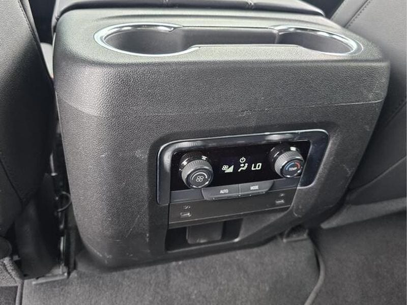 2025 Chevrolet Tahoe Z71 - Photo 12