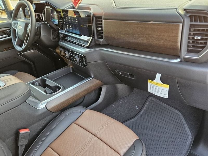 2026 Chevrolet Silverado 2500 HD High Country - Photo 14