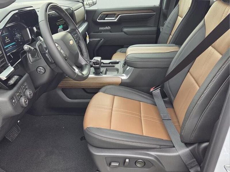 2026 Chevrolet Silverado 1500 High Country - Photo 10