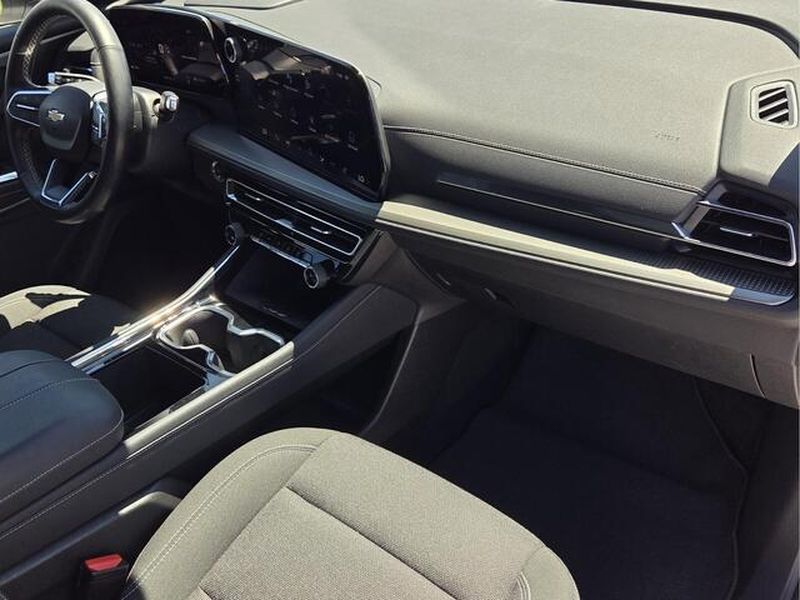 2025 Chevrolet Traverse LT - Photo 22