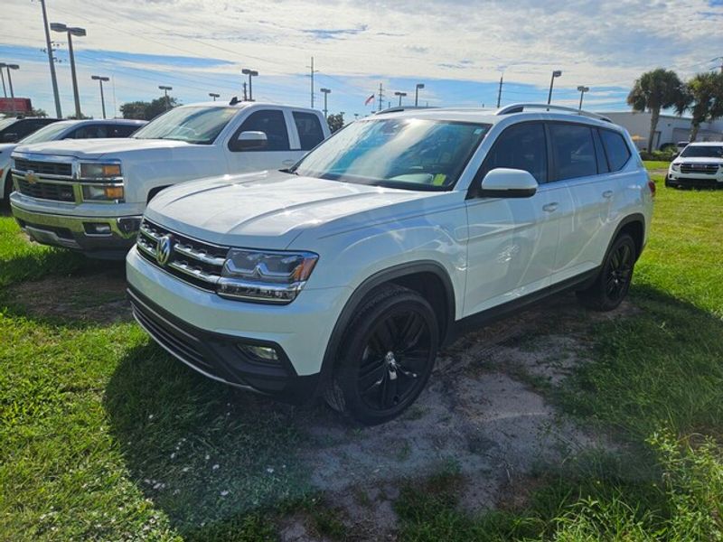 2019 Volkswagen Atlas SE Technology photo 2