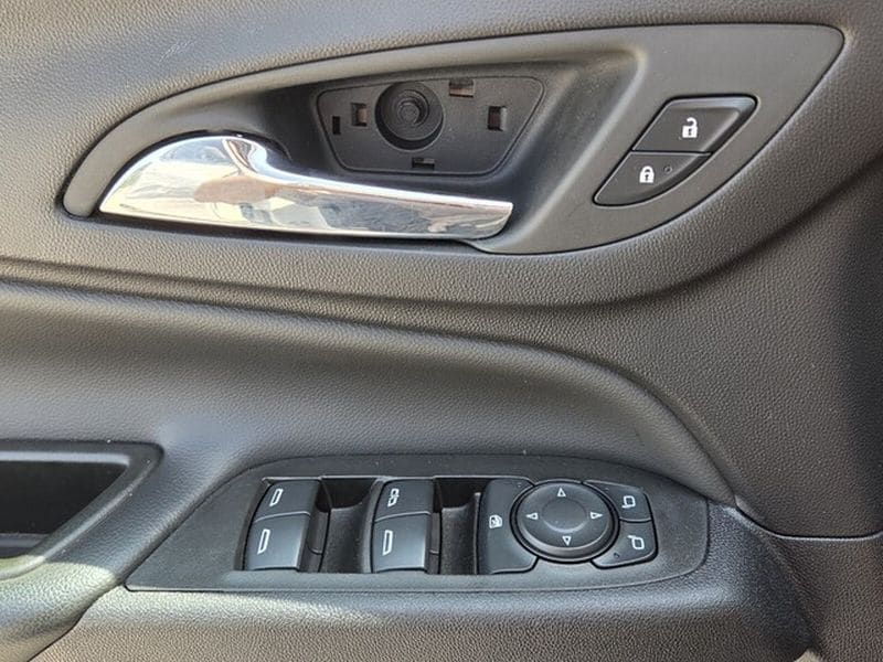 2024 Chevrolet Equinox LT - Photo 16
