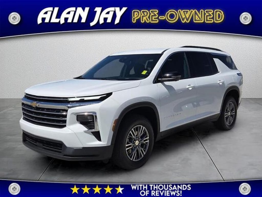 Used 2025 Chevrolet Traverse LT SUV