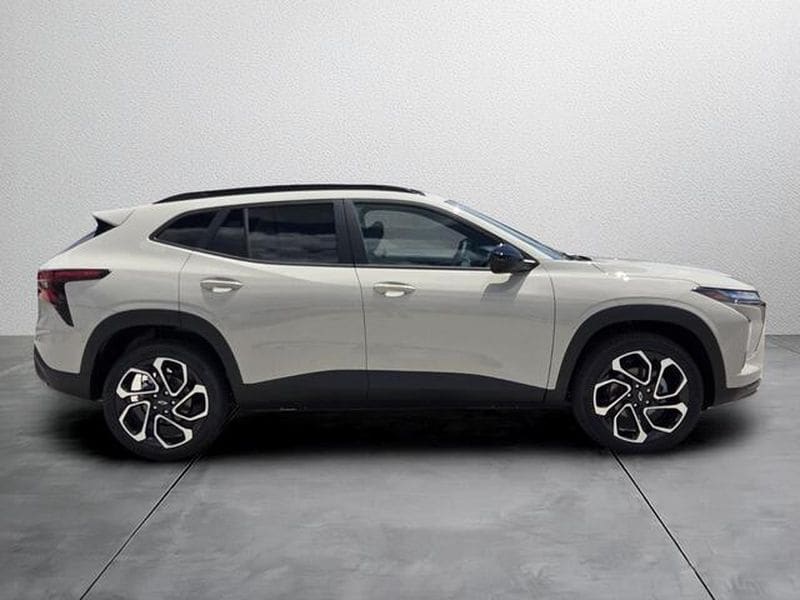 2026 Chevrolet Trax RS - Photo 7