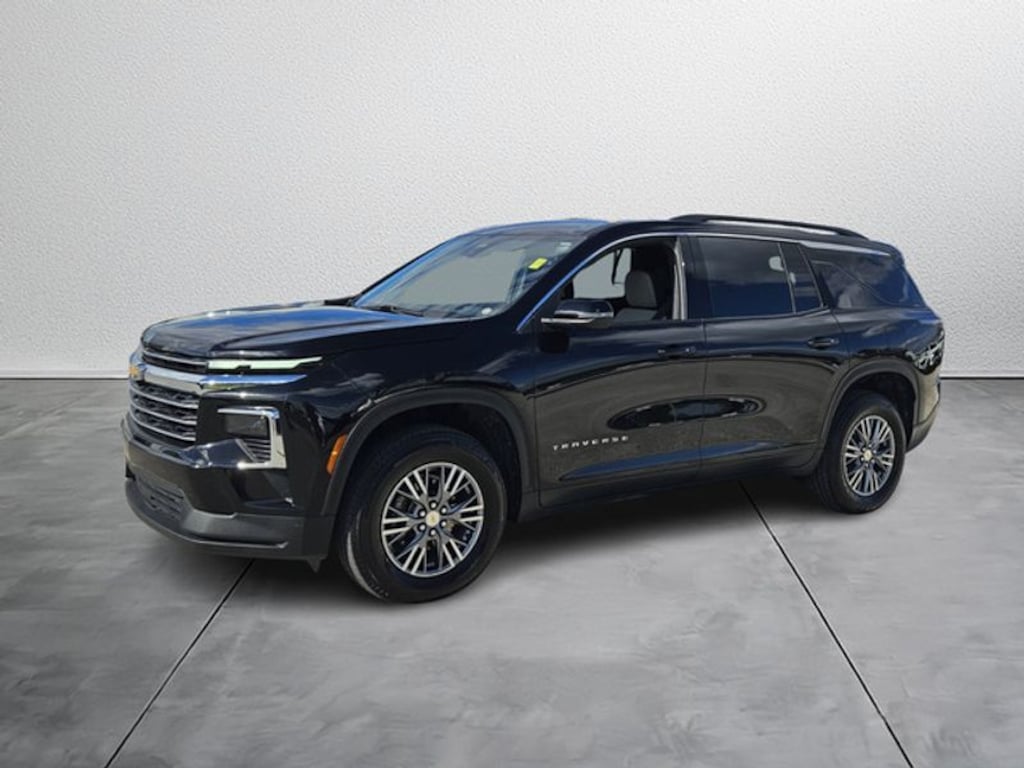 Certified 2025 Chevrolet Traverse LT SUV