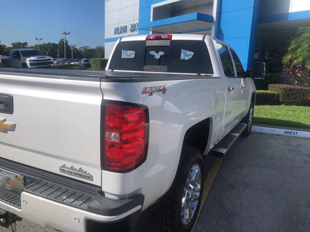 2019 Chevrolet Silverado 2500HD High Country photo 4