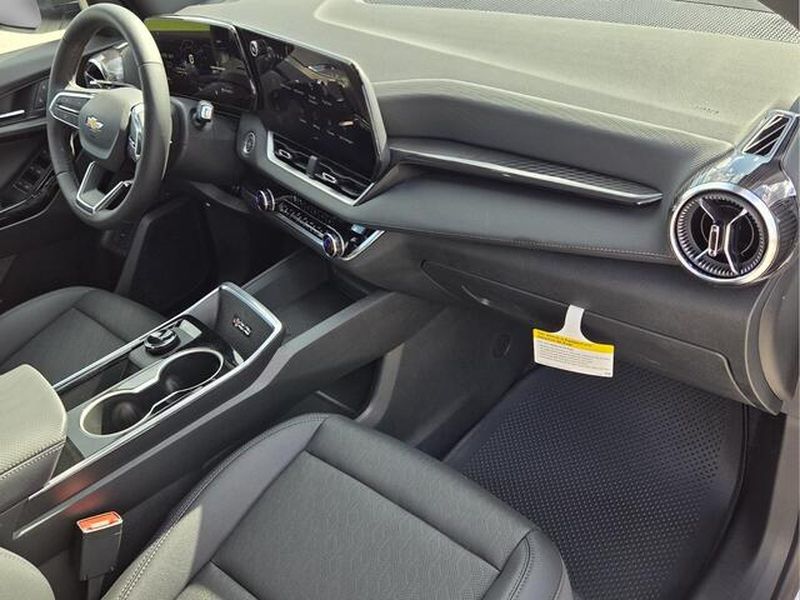 2026 Chevrolet Equinox LT - Photo 17